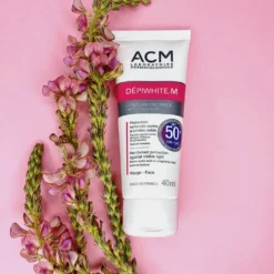 ACM Depwhite M SPF50+ aurinkosuoja pigmenttiläiskiä ehkäisevä